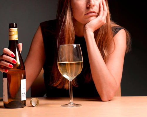 Анонимное лечение женского алкоголизма в Перевозе